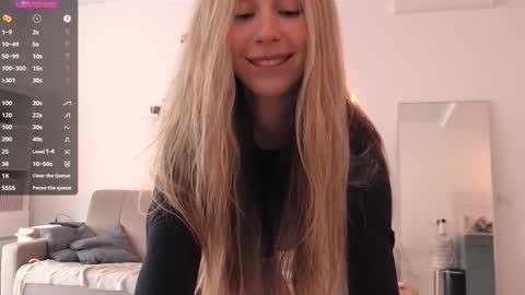 Zo online show from October 9, 12:42 pm