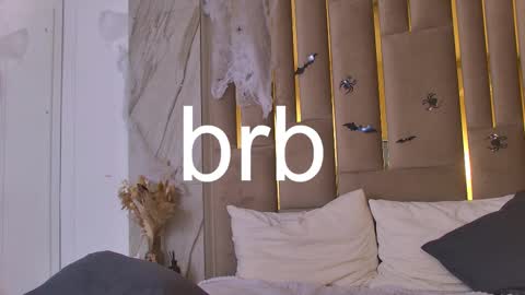 Snapshot of bettypotter chatting on November 1, 12:04 am Betty online show from November 1, 12:04 am