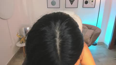 beverlyy johnson online show from October 14, 5:21 am