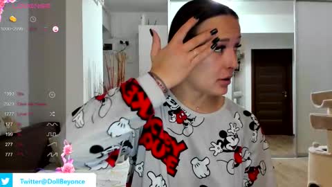   BeyonceDoll       Twitter DollBeyonce    online show from November 2, 6:22 pm