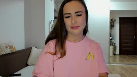   BeyonceDoll       Twitter DollBeyonce    online show from November 27, 8:56 pm