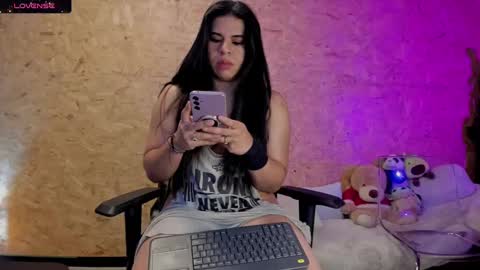 Biancastrong.. IGThebiancastrong online show from March 4, 2:27 am