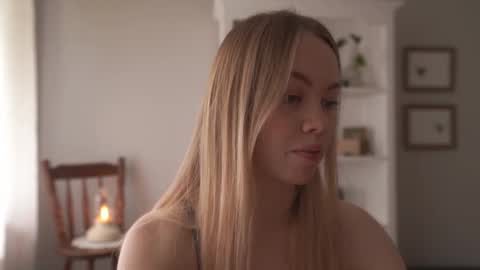 Snapshot of bibi_it_is chatting on February 27, 2:21 am Bibi online show from February 27, 2:21 am