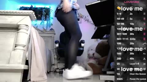 Lava online show from February 25, 8:42 pm