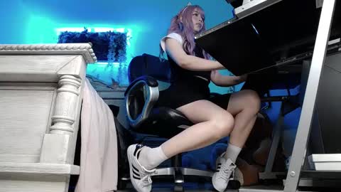 Lava online show from February 10, 7:49 pm