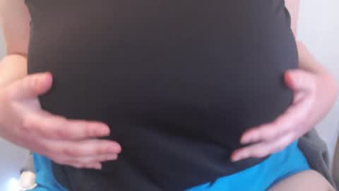 bigbittiesandfun online show from January 27, 9:00 pm