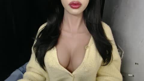 Jen online show from March 1, 9:09 am