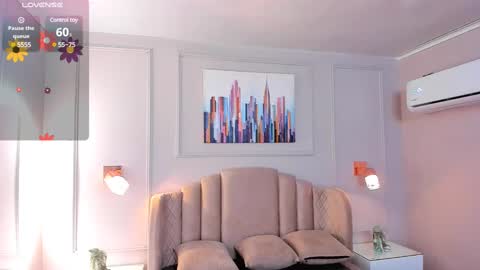   online show from March 4, 10:13 am