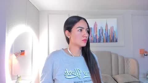   online show from March 1, 10:02 am