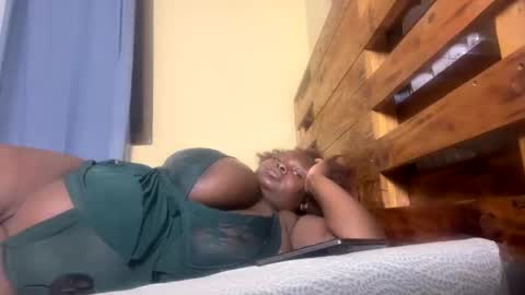 Snapshot of bigchocotities chatting on February 12, 7:45 pm bigchocotities online show from February 12, 7:45 pm