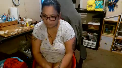 the Mini mami online show from November 29, 1:37 pm