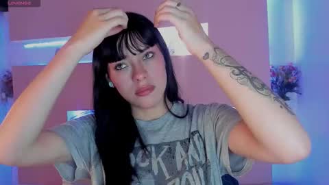 bilie__eilish online show from February 11, 12:17 pm