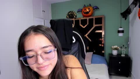 Billie online show from October 21, 7:07 pm