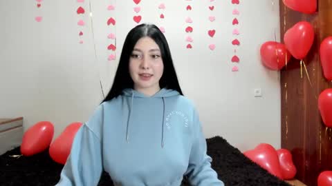 Snapshot of black_berry_bla_ck chatting on February 19, 12:22 pm black_berry_bla_ck online show from February 19, 12:22 pm