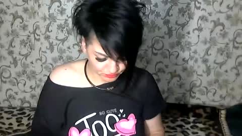 black_hot_01 online show from September 8, 10:09 pm