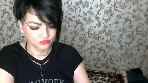 black_hot_01 online show from November 3, 4:49 am