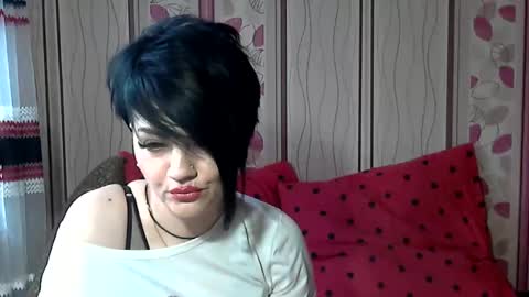 black_hot_01 online show from March 10, 9:34 am