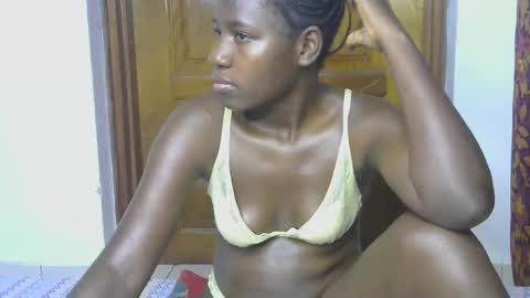 VIVIAN online show from October 6, 2:39 am