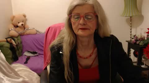 blairfort online show from December 3, 5:12 pm