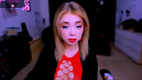 Nicole online show from November 11, 10:34 am