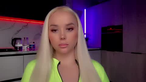 Lana online show from January 18, 6:24 am