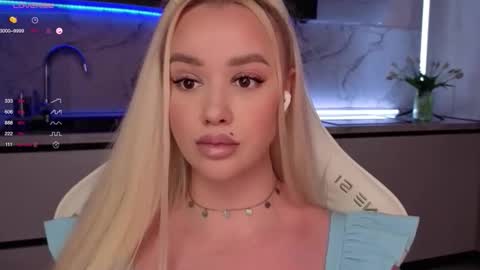 Lana online show from September 20, 8:34 am