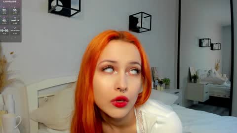 Day Kate and Mary Night Britney online show from December 13, 5:10 pm