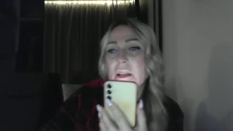 Iren online show from October 15, 9:01 am