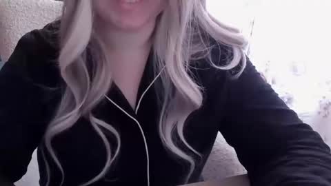 blondymargaret online show from February 23, 10:32 am