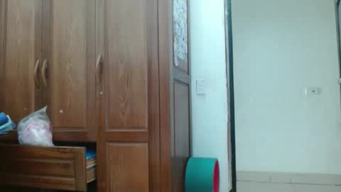 blowy079 online show from December 19, 4:27 am