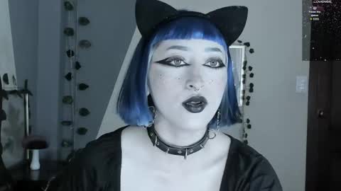 sophie  online show from September 20, 2:59 pm