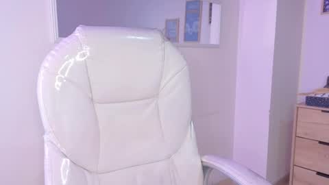        online show from January 13, 11:58 am