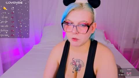 Hi my name is Lunaray online show from September 30, 11:27 am