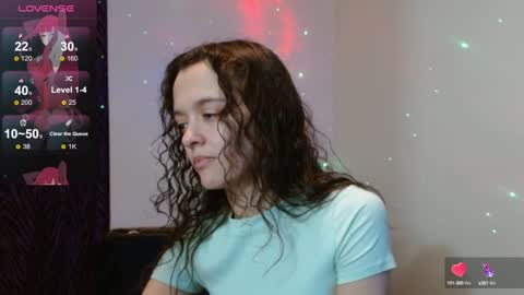 Snapshot of bluevixen7 chatting on January 20, 2:43 am bluevixen7 online show from January 20, 2:43 am