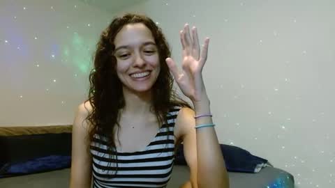 Snapshot of bluevixen7 chatting on December 22, 7:54 am bluevixen7 online show from December 22, 7:54 am