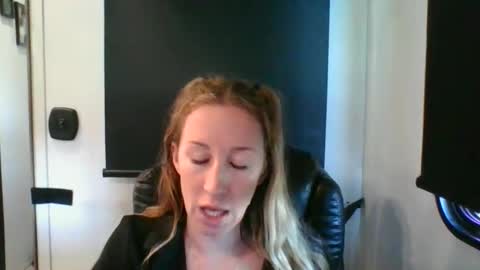 MamaMorgan online show from November 19, 6:30 pm