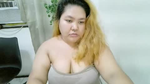 bombastic_darla online show from November 28, 9:23 am