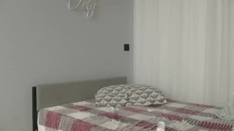 Snapshot of bonne_chance chatting on October 9, 5:50 pm bonne_chance online show from October 9, 5:50 pm