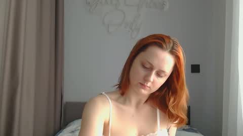 Snapshot of bonne_chance chatting on February 24, 12:24 pm bonne_chance online show from February 24, 12:24 pm
