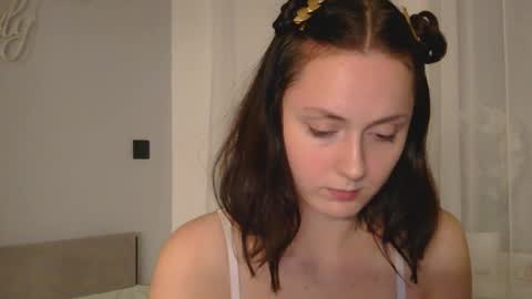 Snapshot of bonne_chance chatting on September 20, 9:24 pm bonne_chance online show from September 20, 9:24 pm