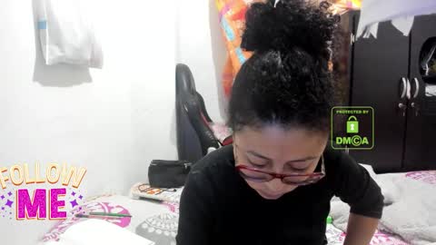 bonnie lam  hello welcome to my room I hope you have fun and you can reach your maximum pleasure here with me online show from November 14, 4:34 am