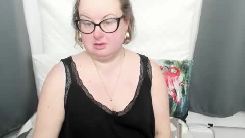 Bonnie online show from February 3, 6:40 am