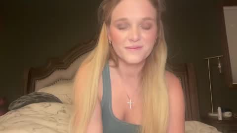 booksnlooksgirl online show from December 13, 3:16 am