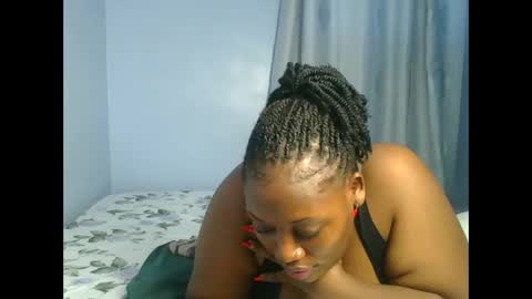 sandrah online show from November 11, 9:17 am