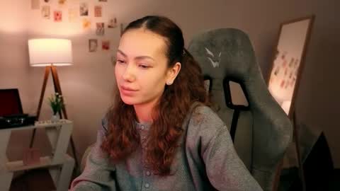 Lilly online show from November 24, 11:56 am