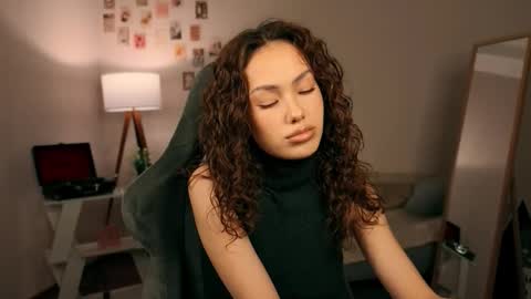 Lilly online show from December 2, 11:56 am