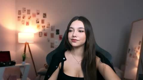 Rachel online show from March 3, 7:42 pm