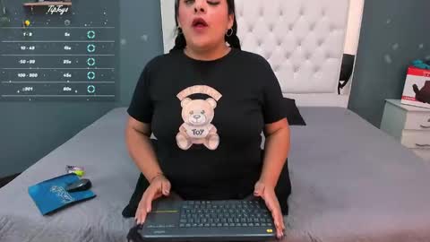 Brenda  online show from November 13, 11:20 am