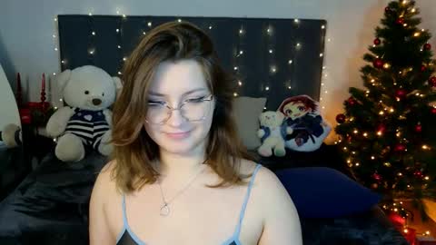 briarwynn online show from December 22, 11:41 pm