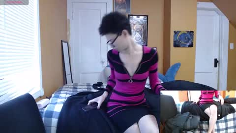 Strawberry online show from January 3, 4:37 pm